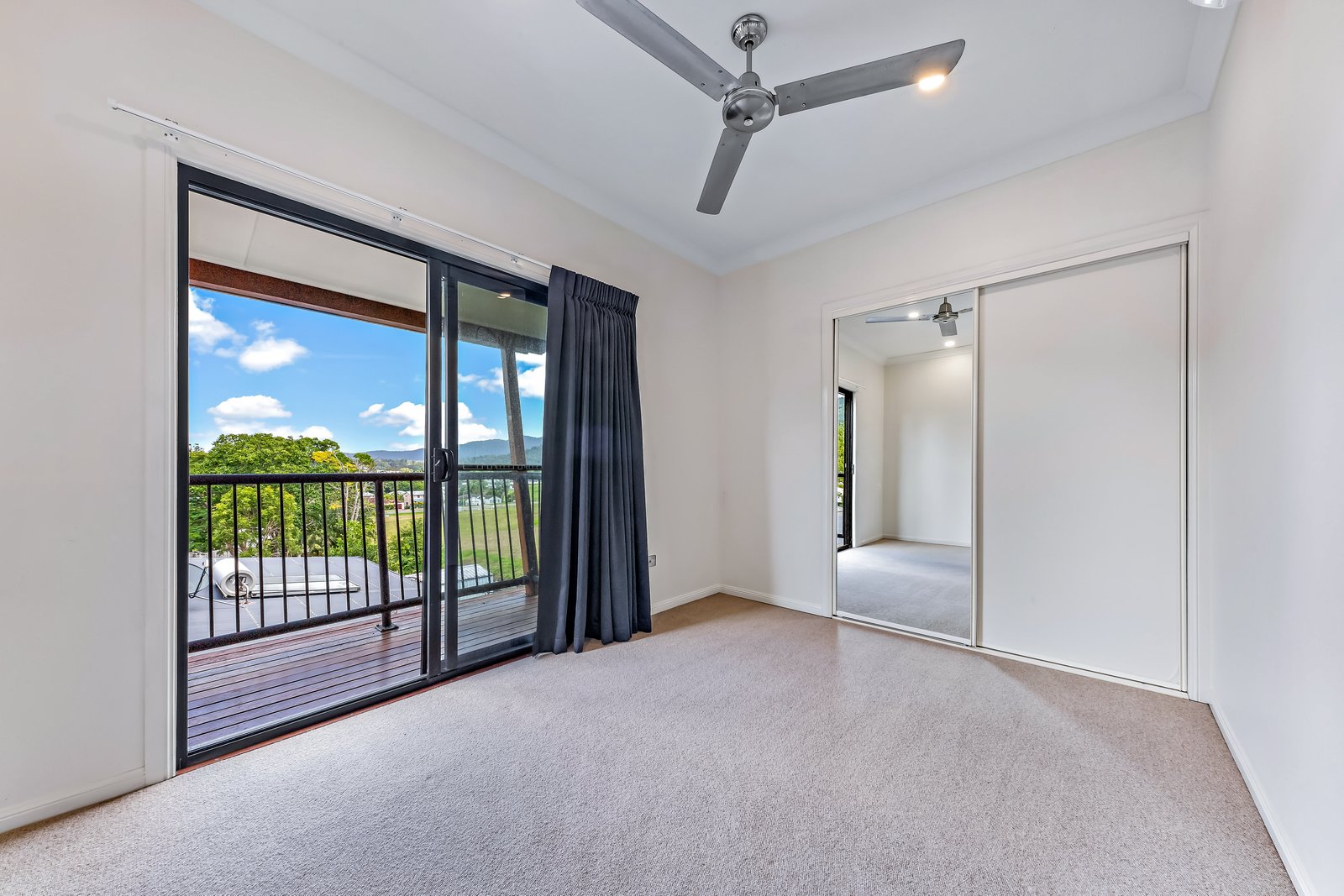 12 Links Drive CANNONVALE 10