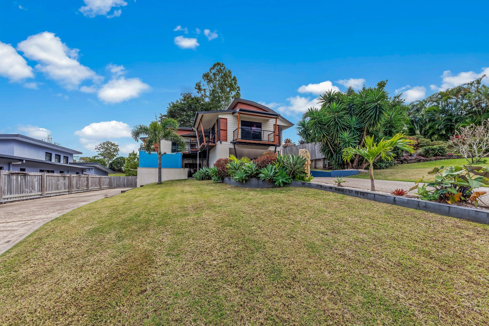 12 Links Drive CANNONVALE 12