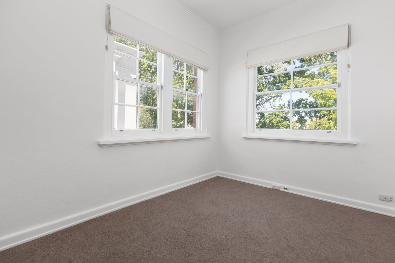 12 Lisbuoy Court, Toorak, 3142