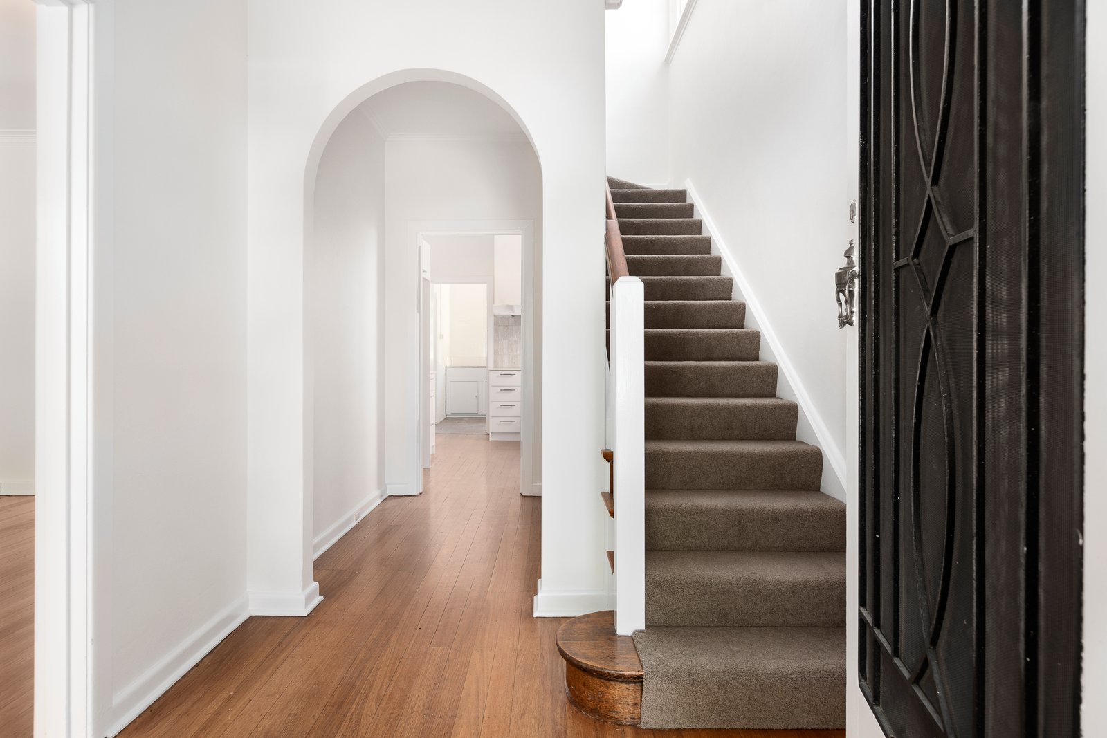 12 Lisbuoy Court, Toorak, 3142