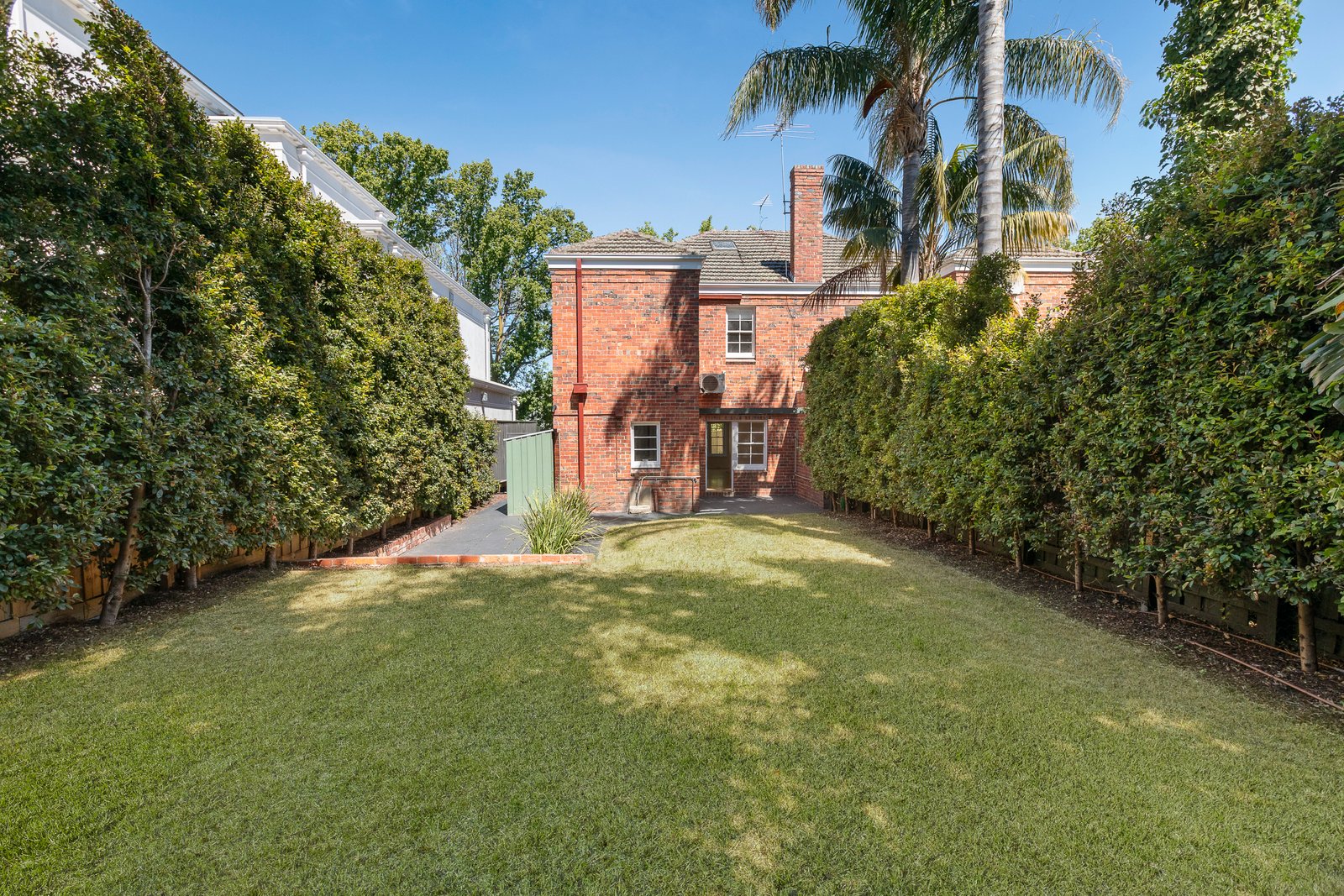 12 Lisbuoy Court, Toorak, 3142