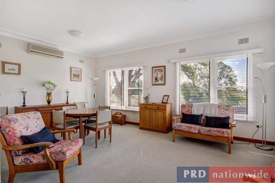 12 Lloyd Street OATLEY 3