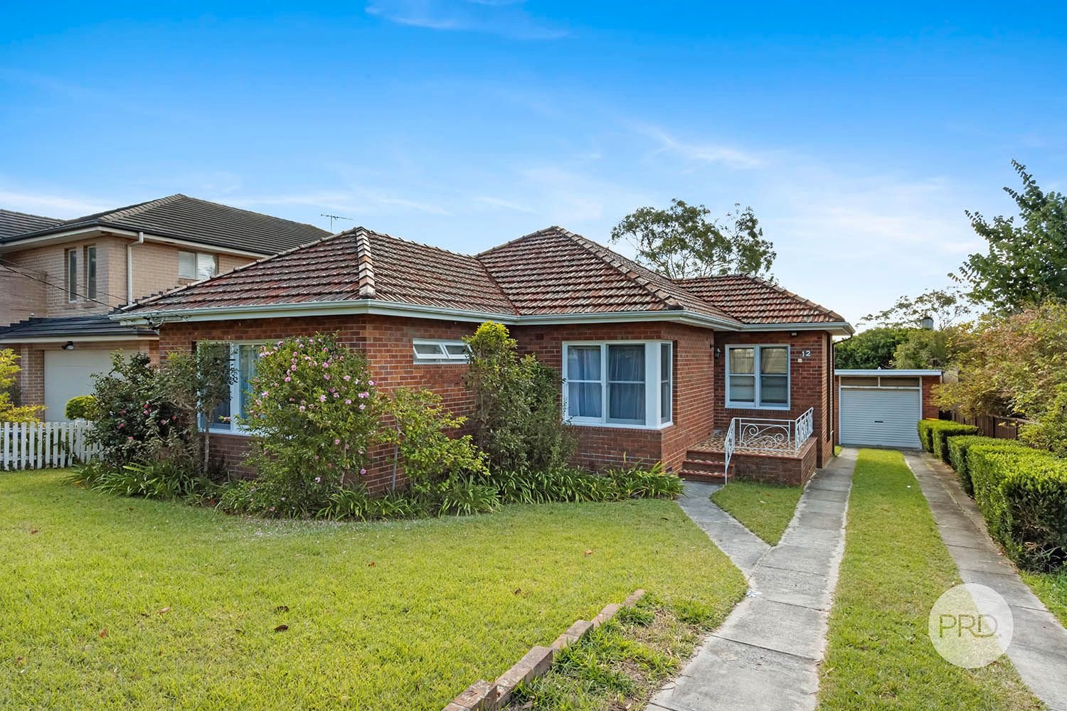 12 Lloyd Street OATLEY 1