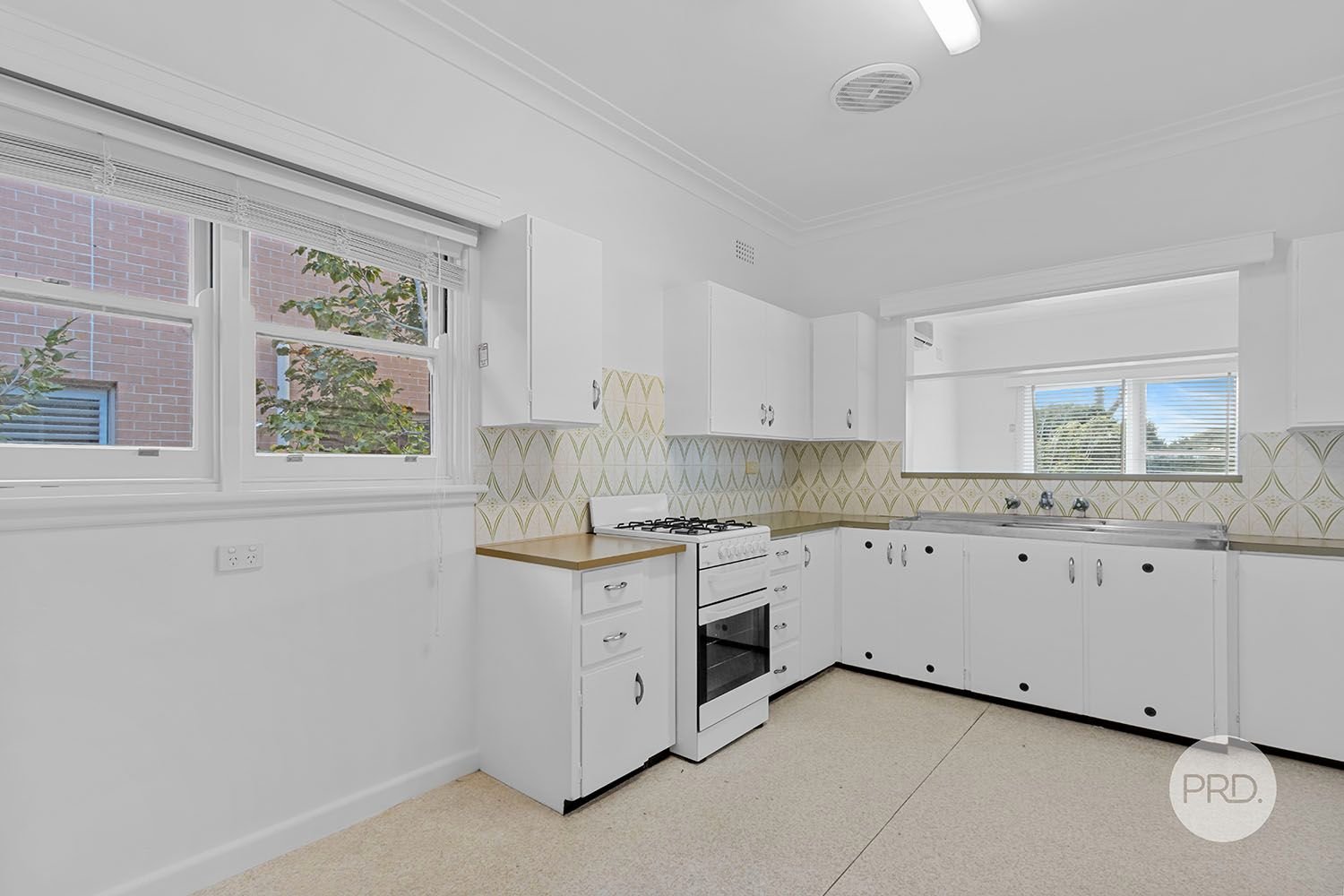 12 Lloyd Street OATLEY 3