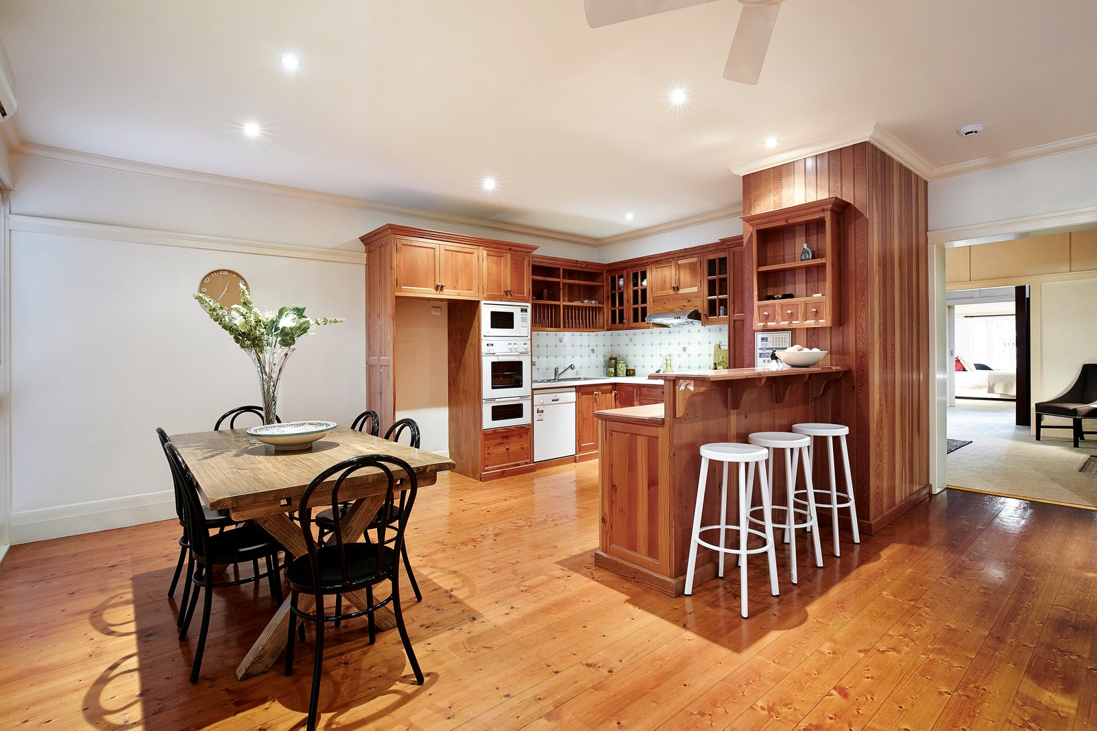Gallery: 12 Loch Street