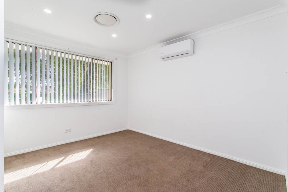 12 Lowanna Drive SOUTH PENRITH 10