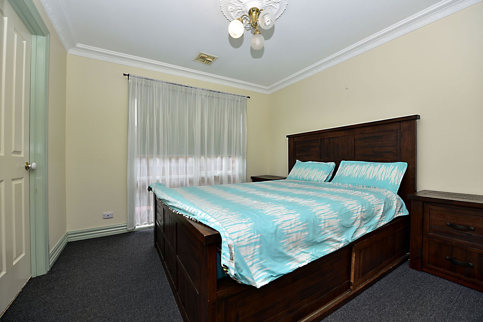Gallery: 12 Lynda Court