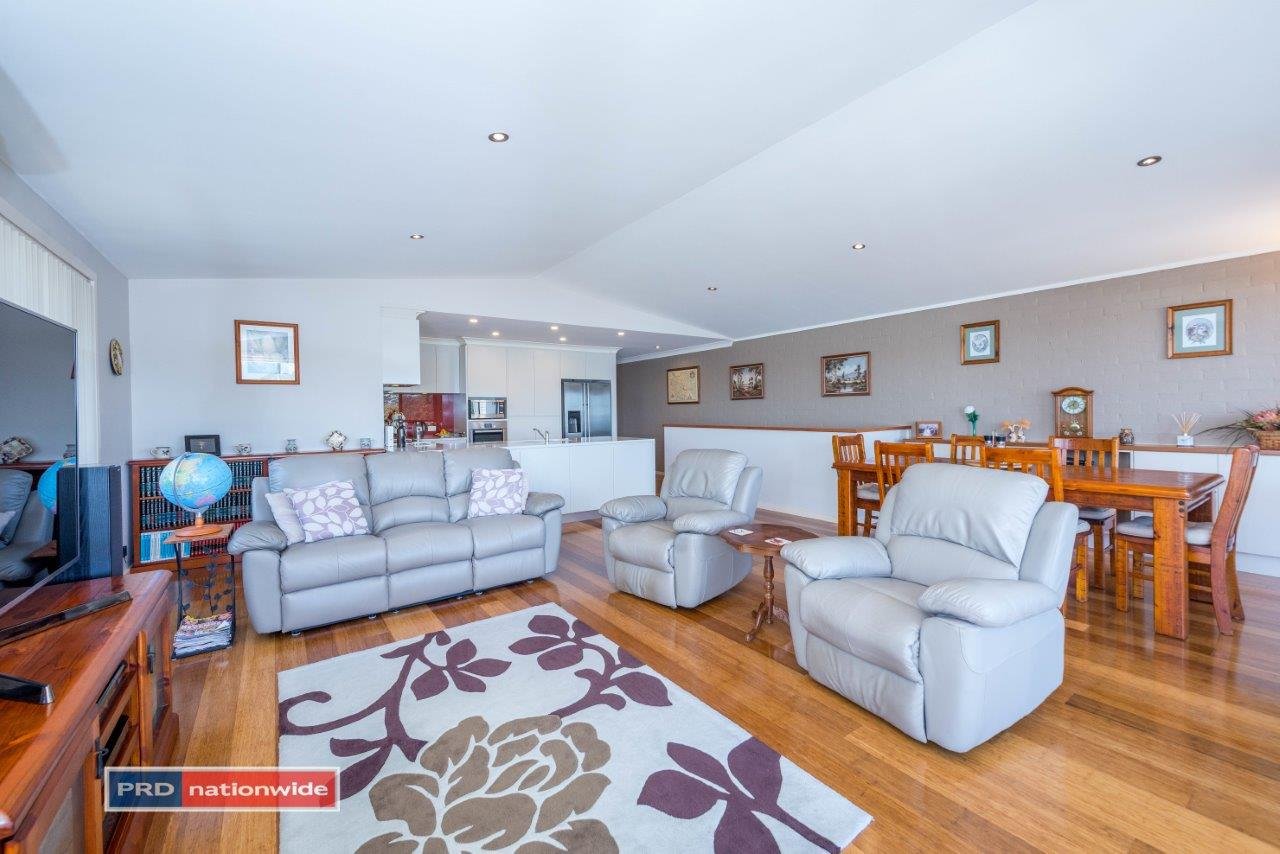 12 Lyndel Close SOLDIERS POINT 11