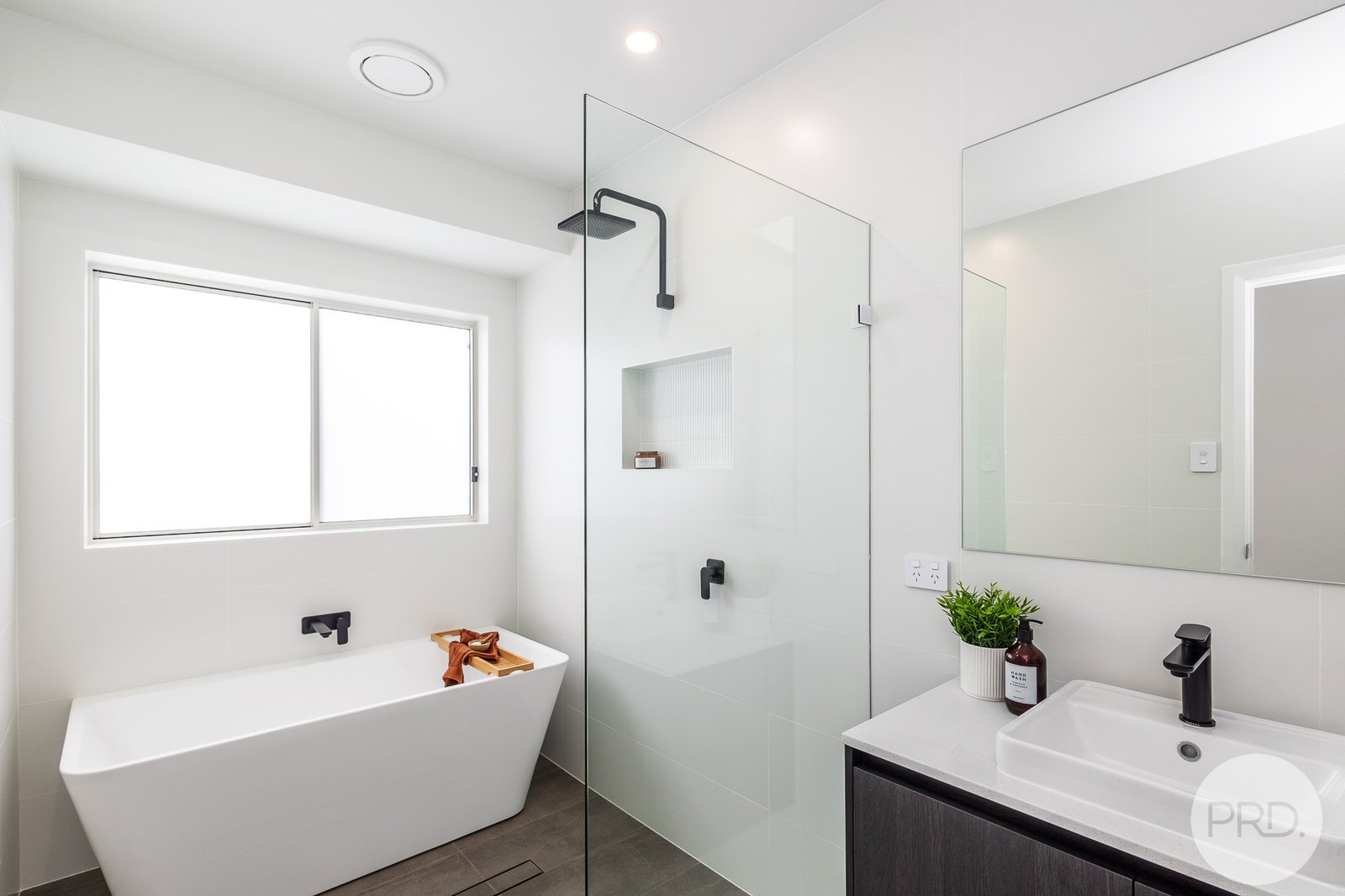 12 Macadamia Circuit MEDOWIE 20