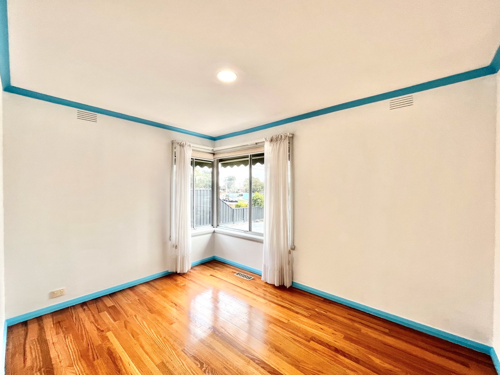 Gallery: 12 Mack Crescent