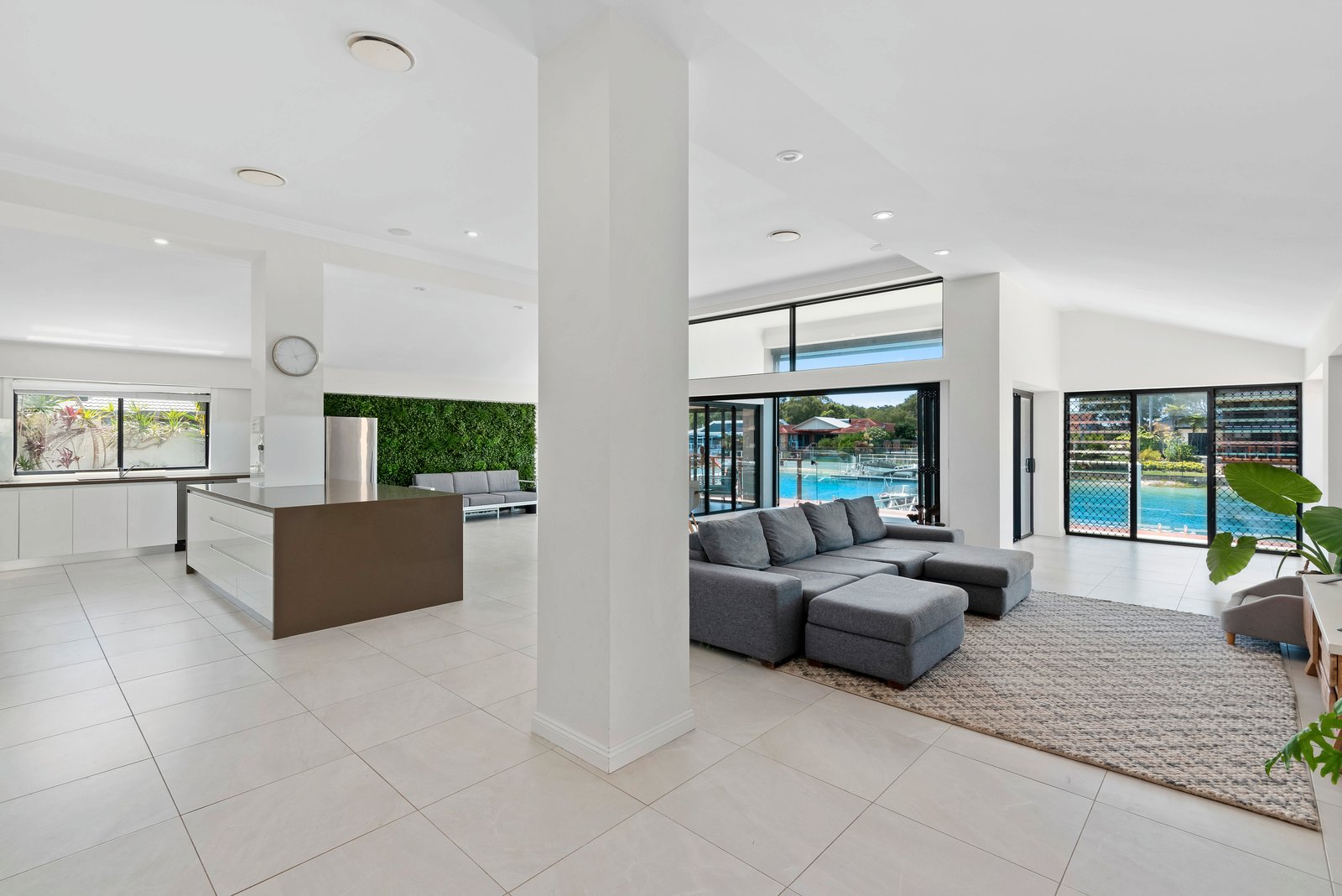 12 Mackerel Court PALM BEACH 4