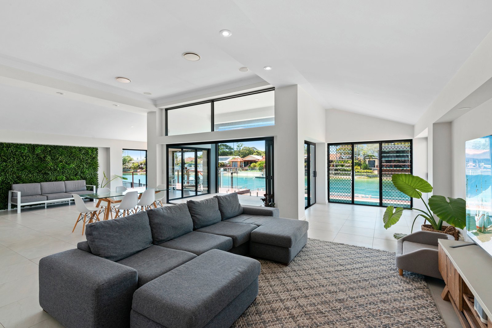 12 Mackerel Court PALM BEACH 6