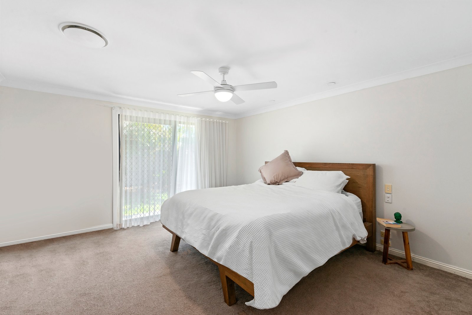 12 Mackerel Court PALM BEACH 11