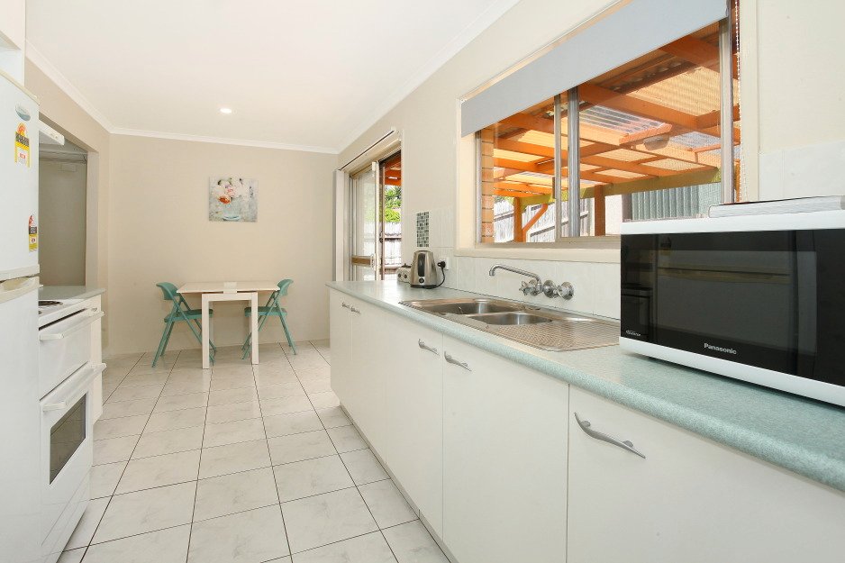 12 Macquarie Avenue MOLENDINAR 6