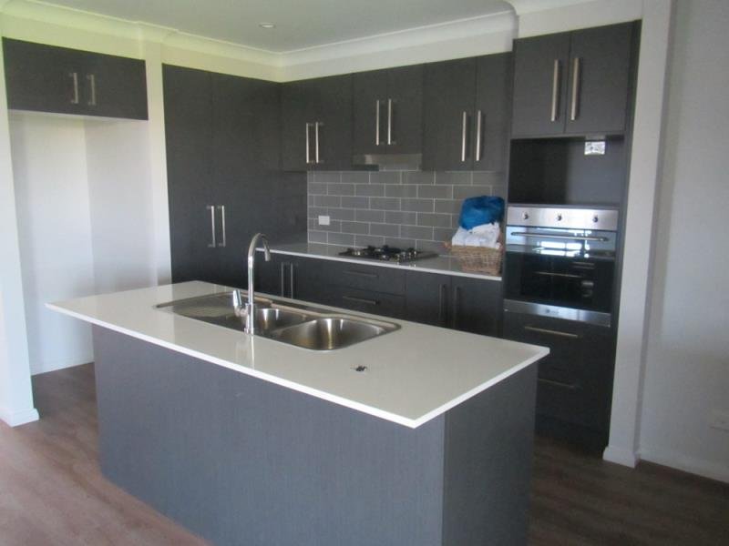 12 Magpie Drive TAMWORTH 2