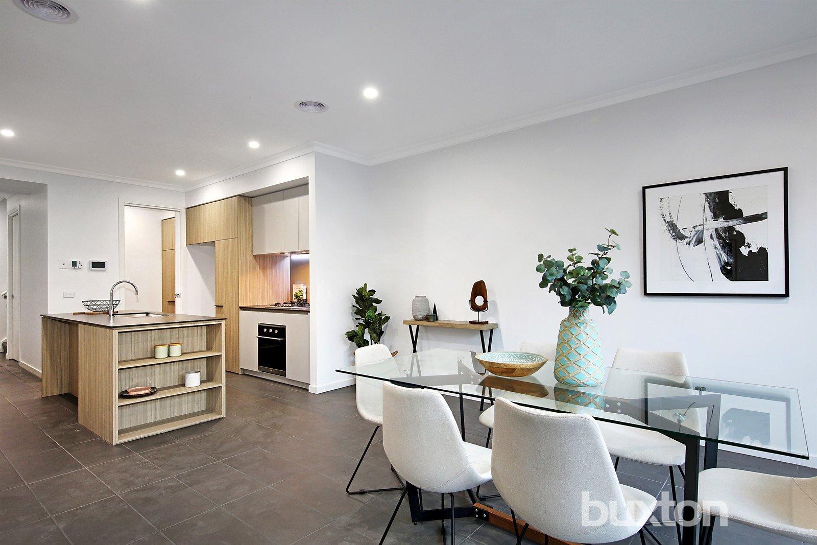 Gallery: 12 Main Road