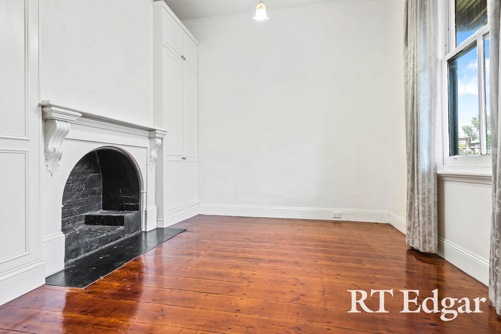 Real Estate and Property in 12 Mair Street, Kyneton, VIC