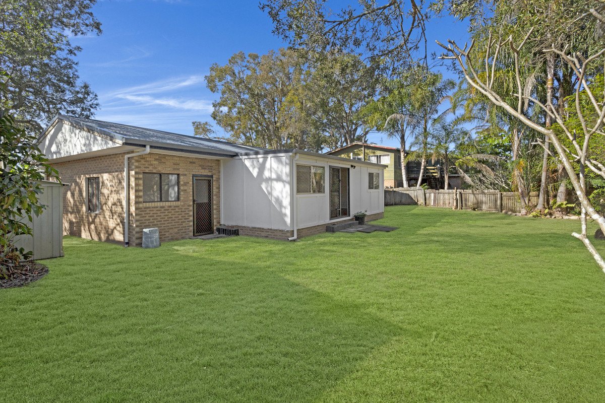 12 Maitland Street Burleigh Waters 1