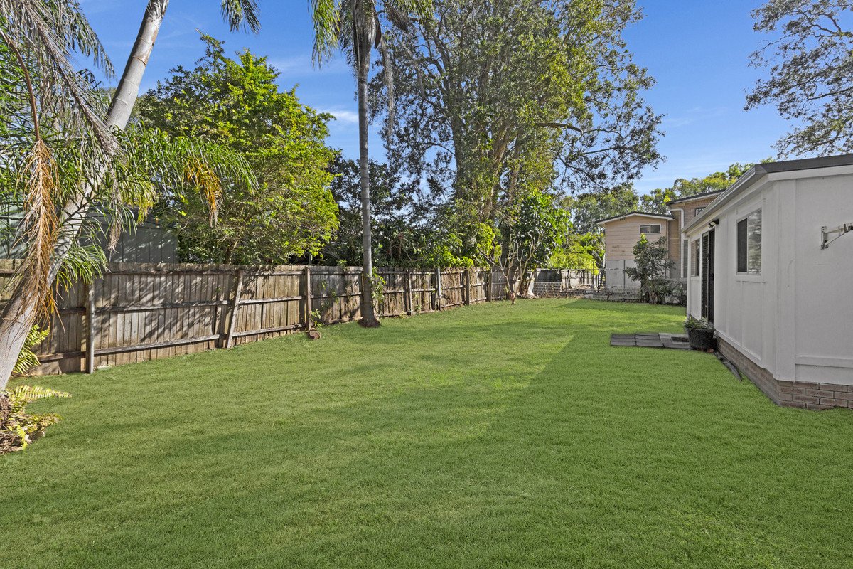 12 Maitland Street Burleigh Waters 11