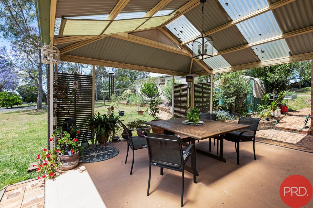 12 Malia Crescent WINDELLA 16