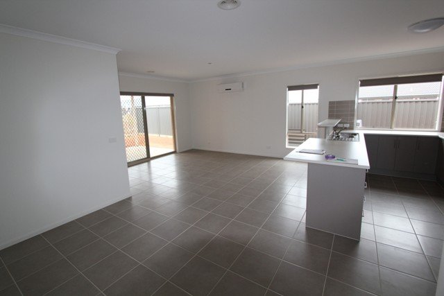 12 Matheson Street Lucas 6