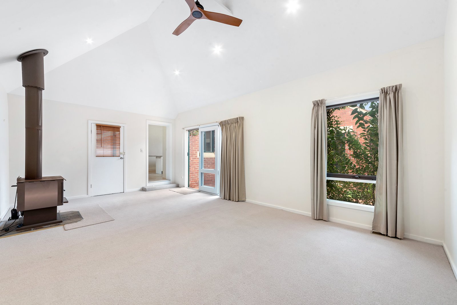 Real Estate and Property in 12 Mayston Street, Hawthorn East, VIC
