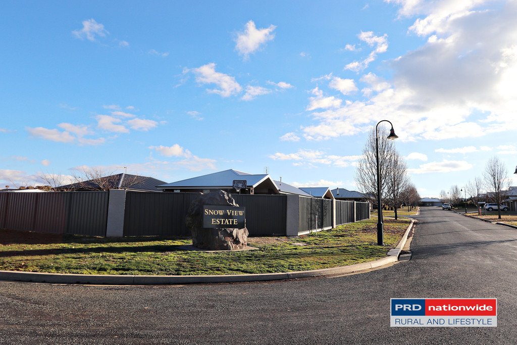12 McEwan Court TUMBARUMBA 4
