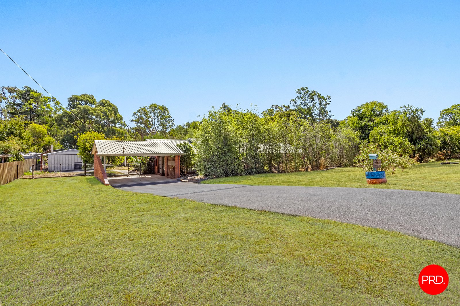 12 McInnes Street BIG HILL 2