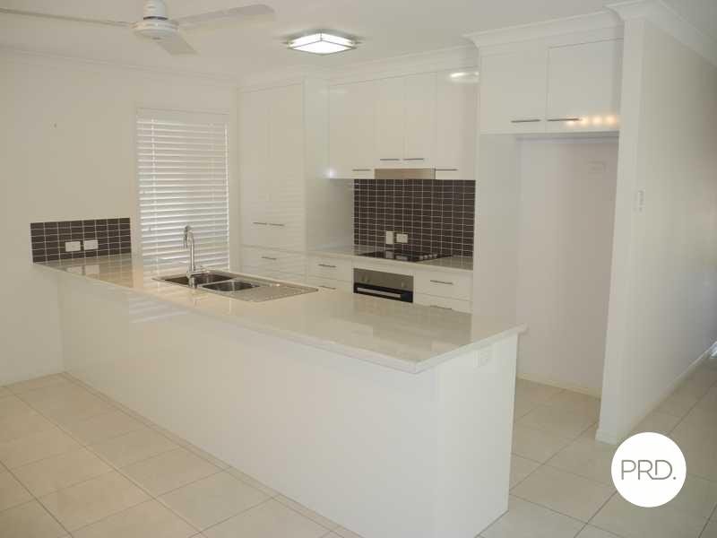 12 Melanie Court BOYNE ISLAND 2