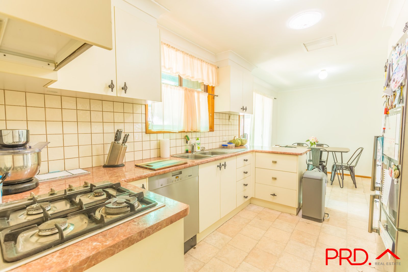 12 Melissa Avenue TAMWORTH 10