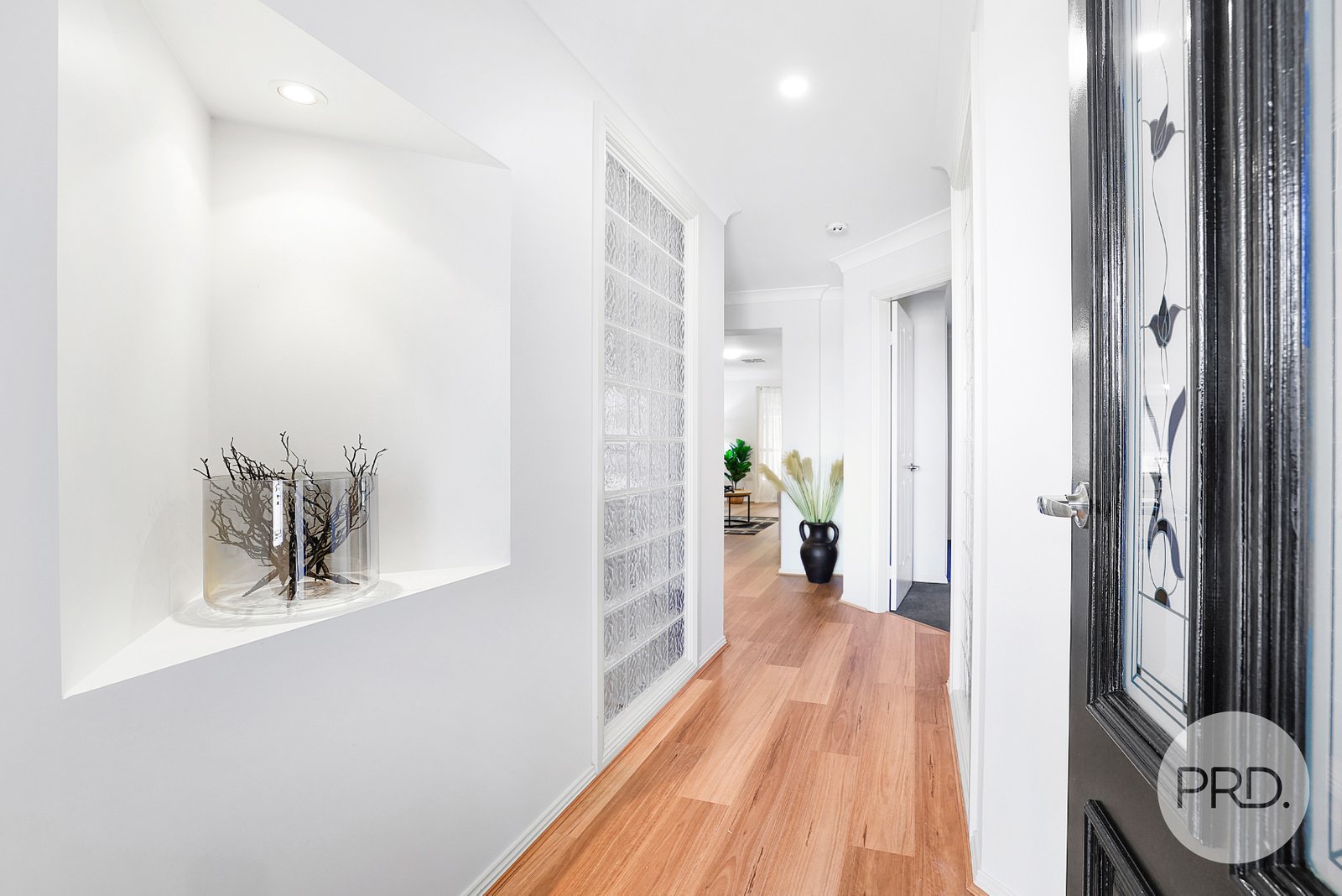 12 Merrinee Place HILLVUE 3