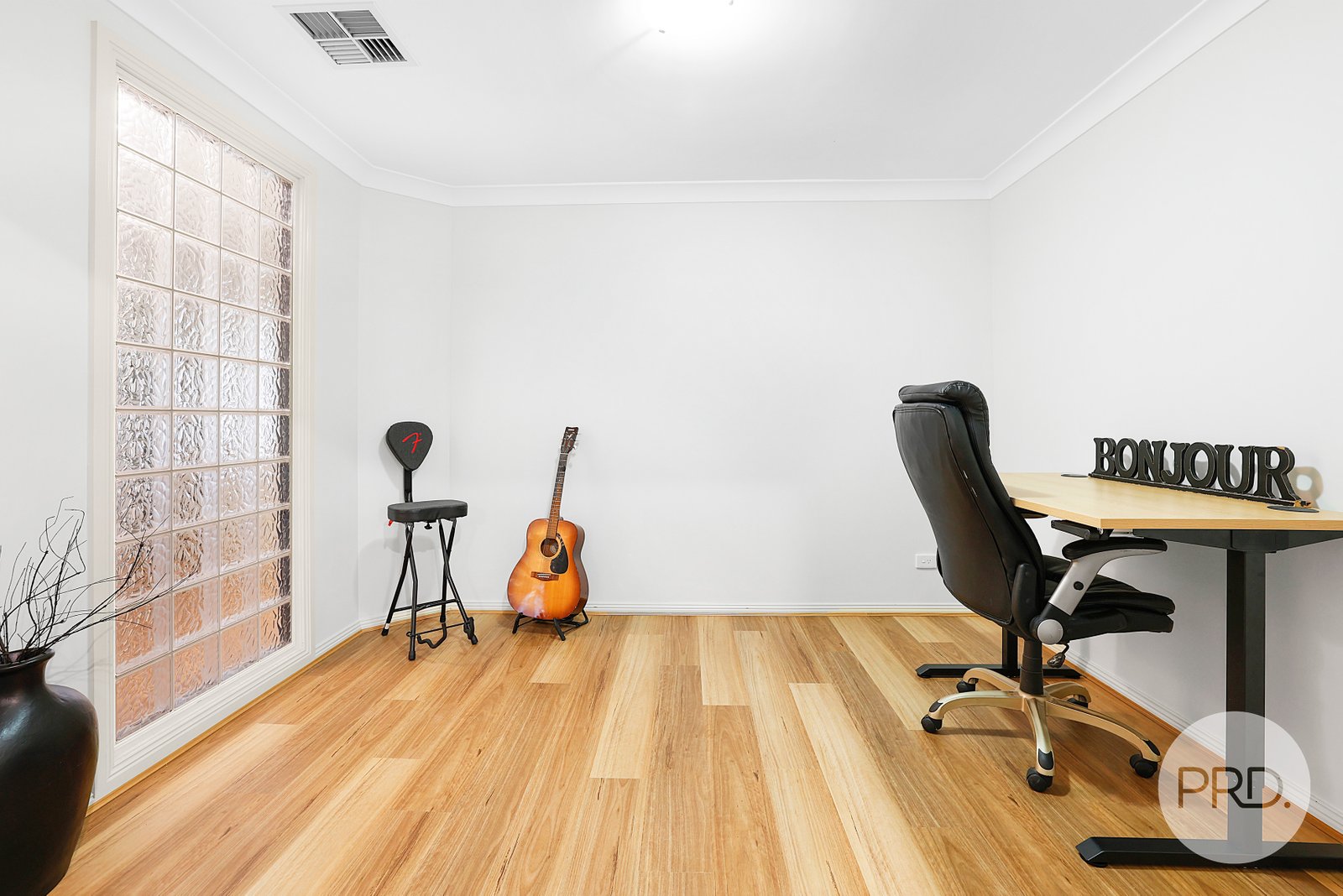 12 Merrinee Place HILLVUE 15