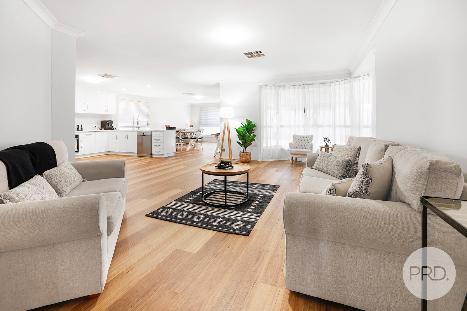 12 Merrinee Place TAMWORTH 3