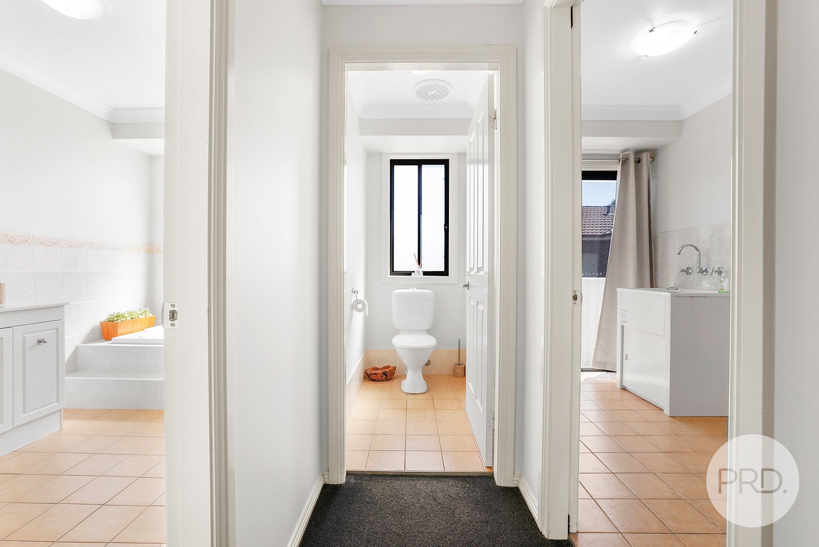 12 Merrinee Place TAMWORTH 19