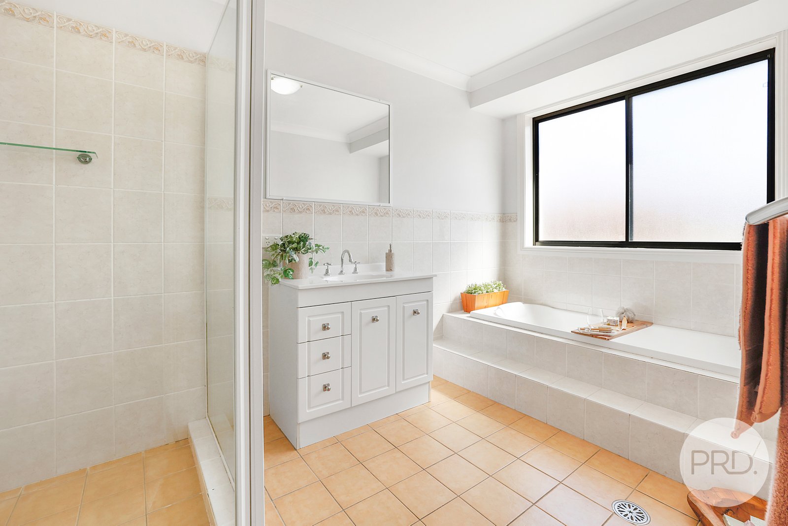 12 Merrinee Place TAMWORTH 20