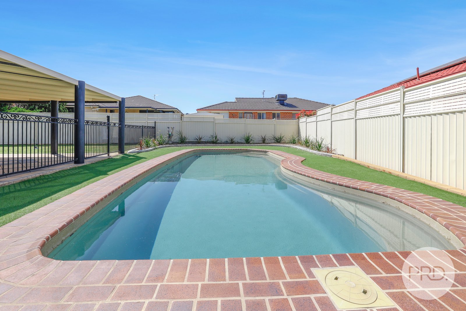 12 Merrinee Place TAMWORTH 23