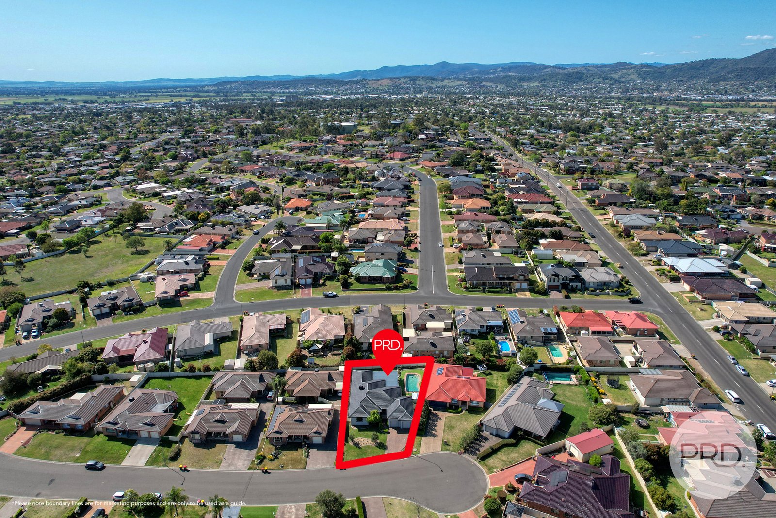 12 Merrinee Place TAMWORTH 27