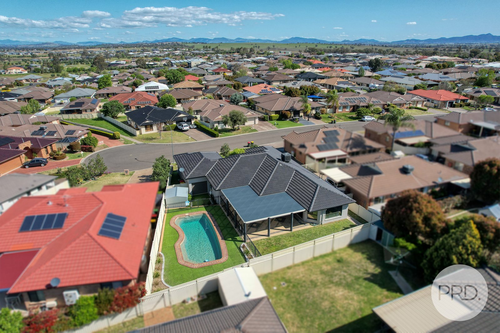 12 Merrinee Place TAMWORTH 28