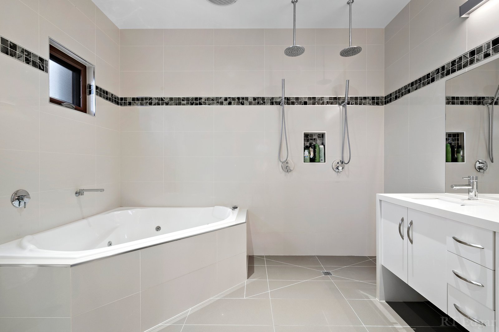 Real Estate and Property in 12 Mincha Avenue, Templestowe Lower, VIC