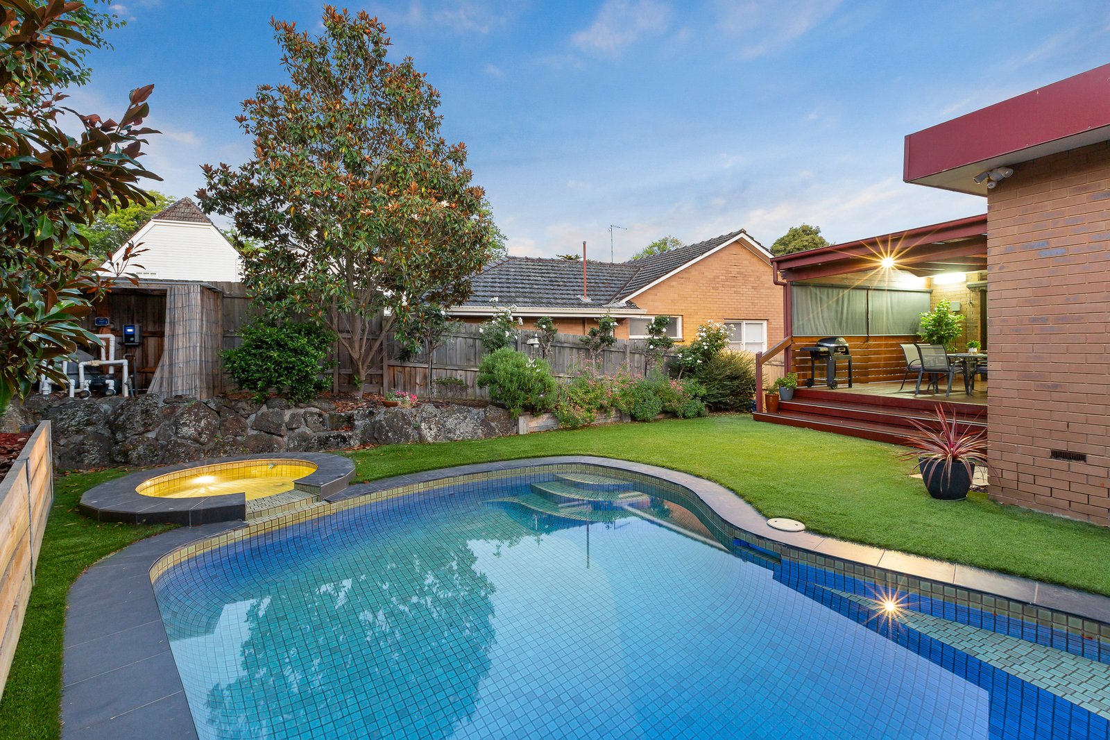 12 Minerva Avenue, Balwyn North, 3104