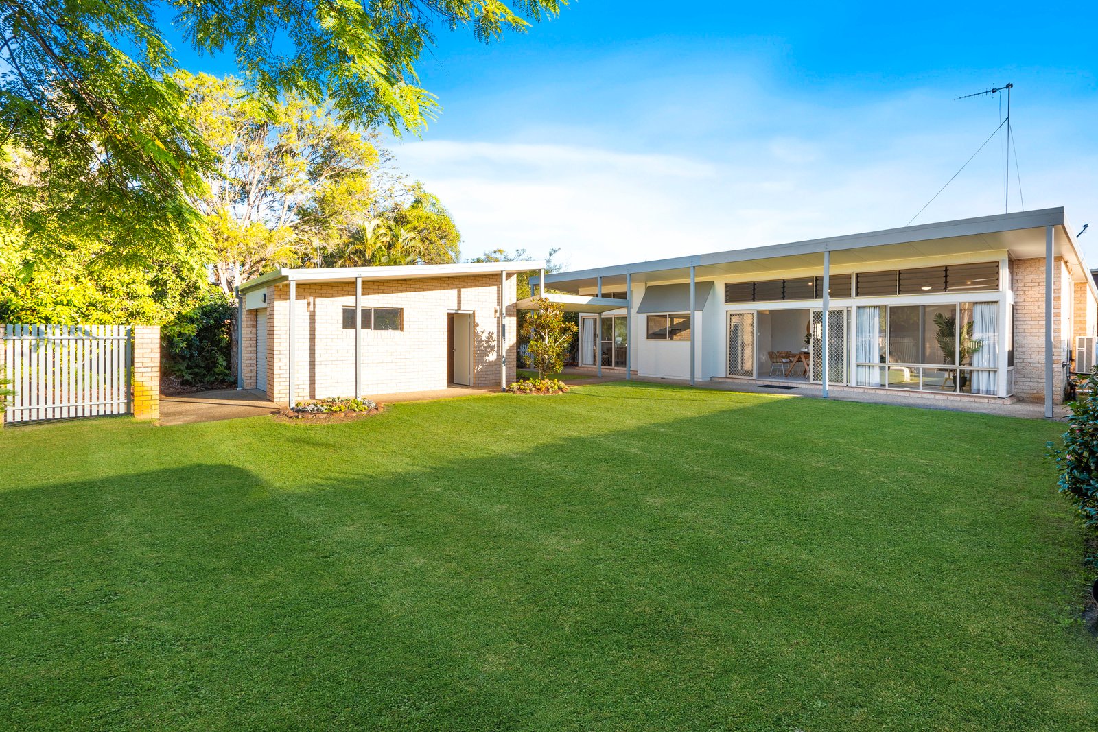 12 Mokera Avenue PALM BEACH 4