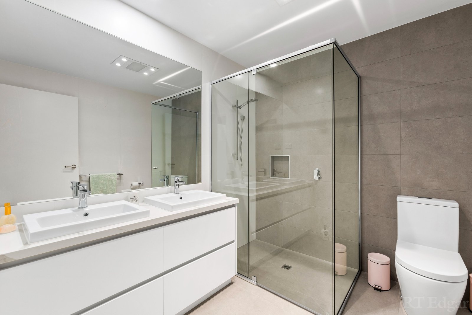 Real Estate and Property in 12 Monterey Close, Point Lonsdale, VIC