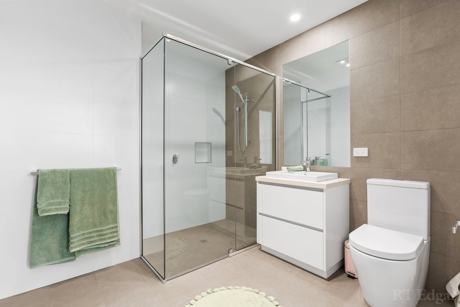 Real Estate and Property in 12 Monterey Close, Point Lonsdale, VIC