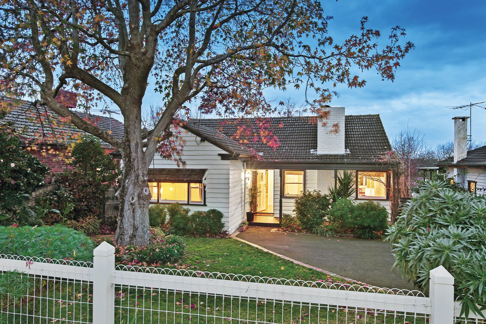 12 Moore Street, Box Hill South, VIC