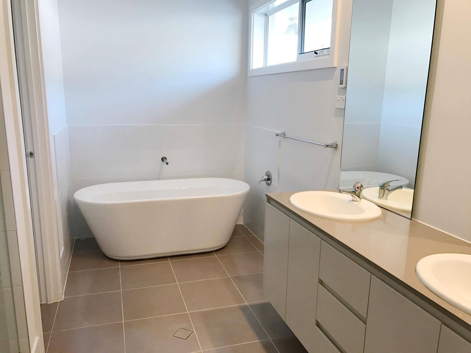 12 Mooring Avenue CORLETTE 7