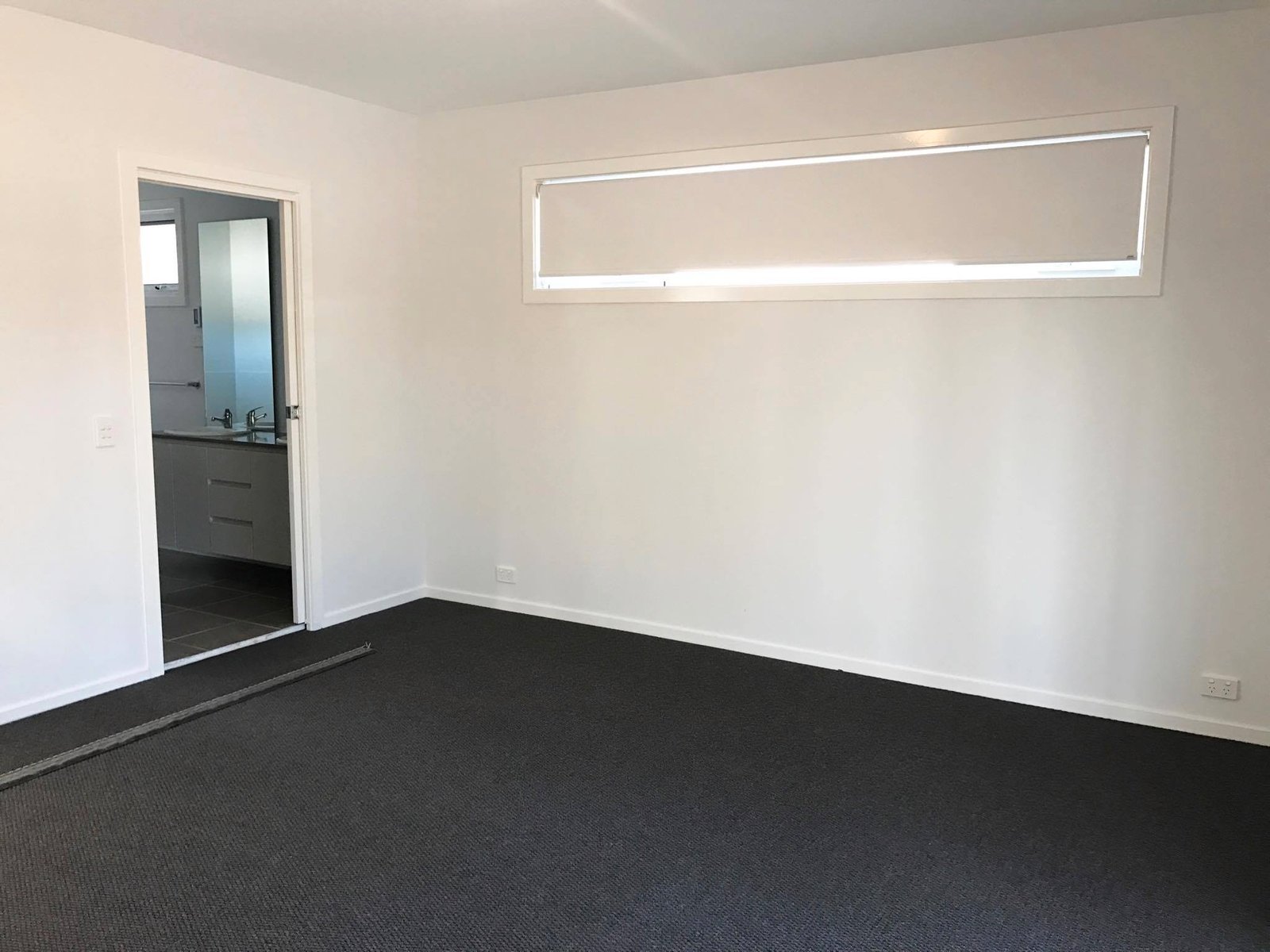 12 Mooring Avenue CORLETTE 12