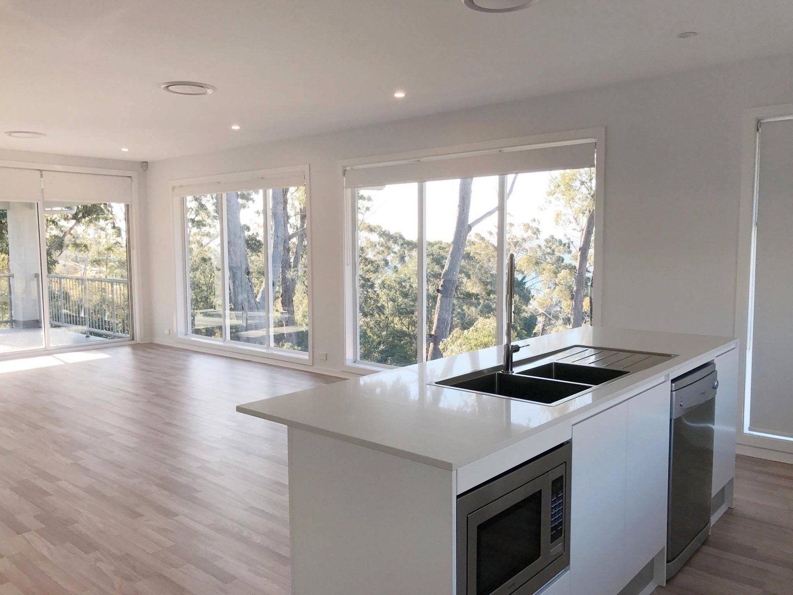 12 Mooring Avenue CORLETTE 12