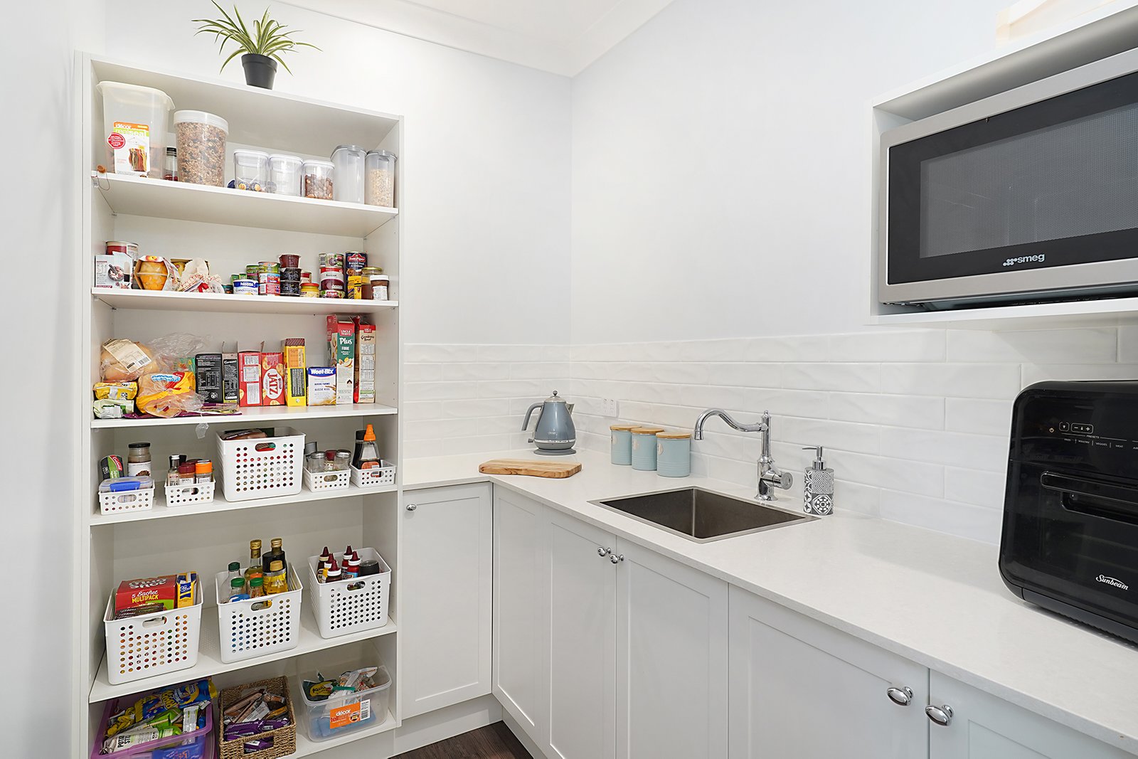 12 Moran Parkway NORTH ROTHBURY 8