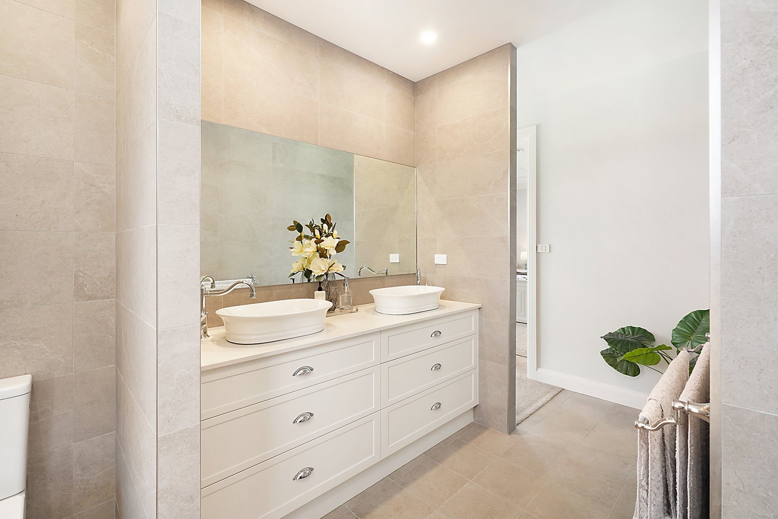 12 Moran Parkway NORTH ROTHBURY 13