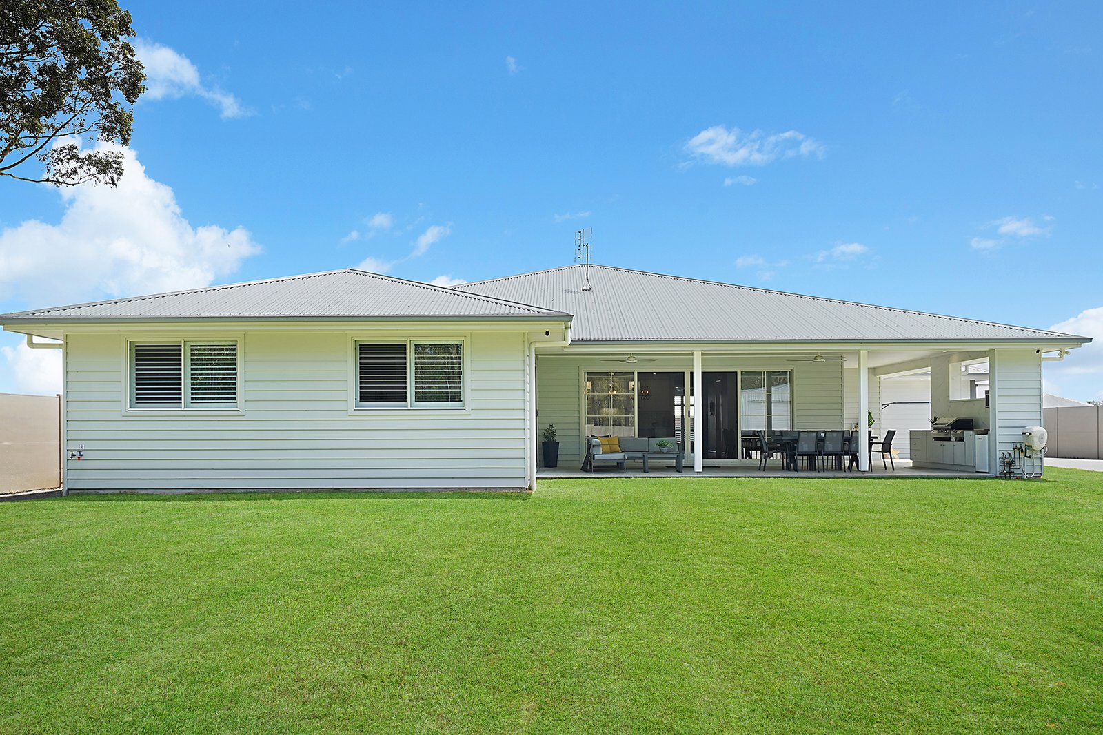 12 Moran Parkway NORTH ROTHBURY 24